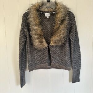 JOHN & JENN Anthropologie ~ Medium ~ Faux Fur Collar Cardigan
